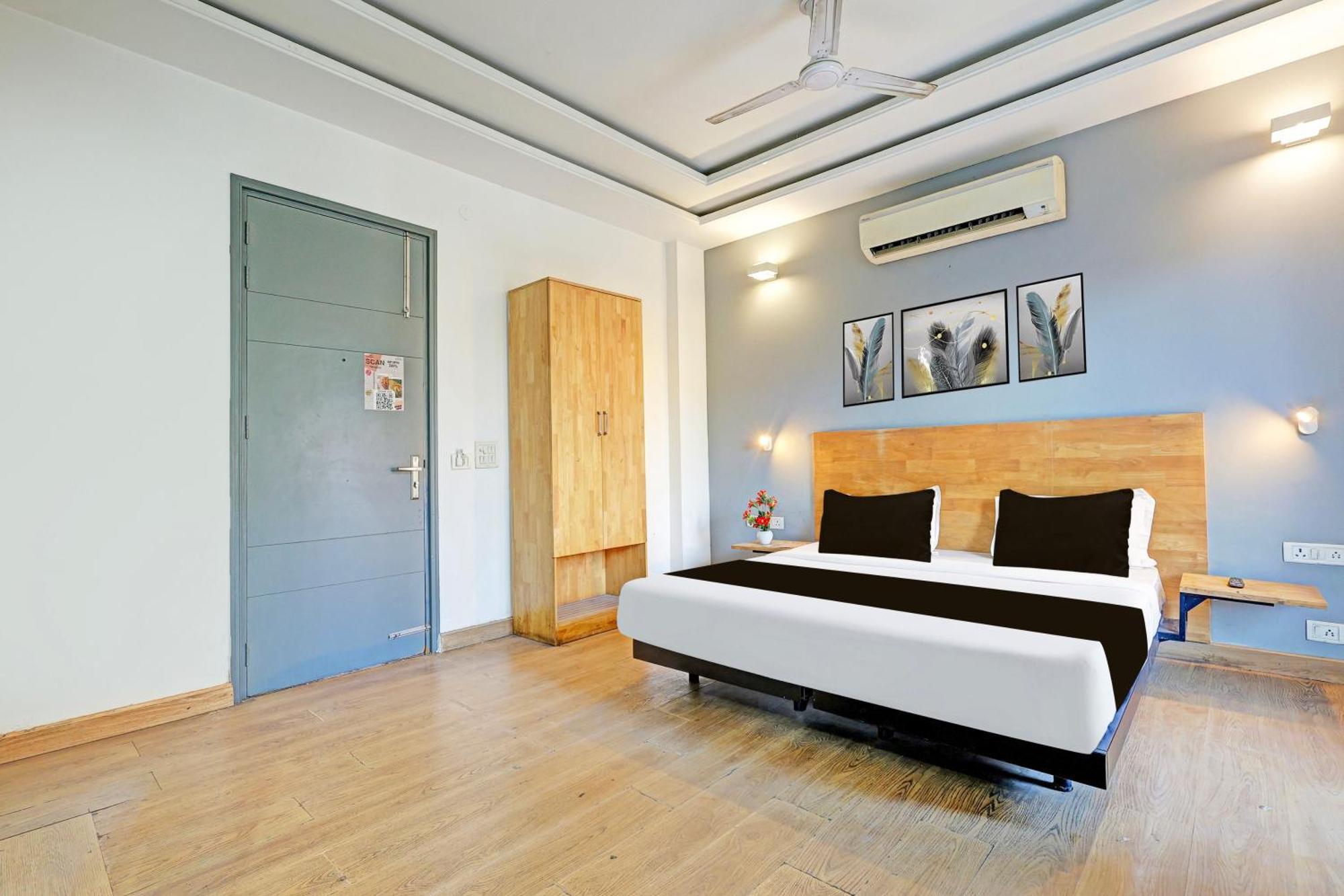 Townhouse Sector 49 Sohna Road Hotel Gurgaon Buitenkant foto