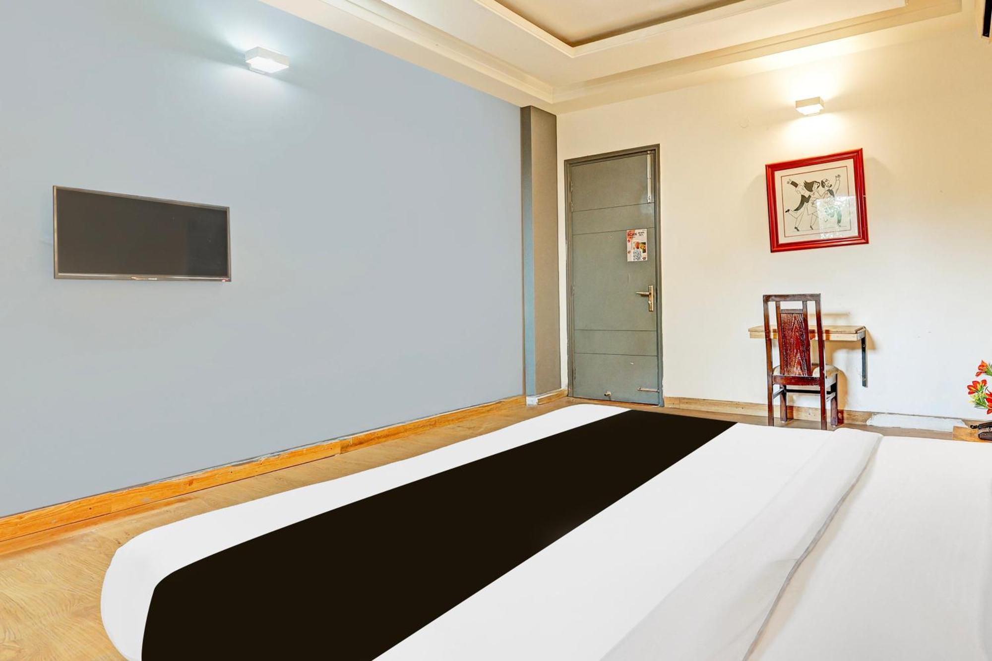 Townhouse Sector 49 Sohna Road Hotel Gurgaon Buitenkant foto