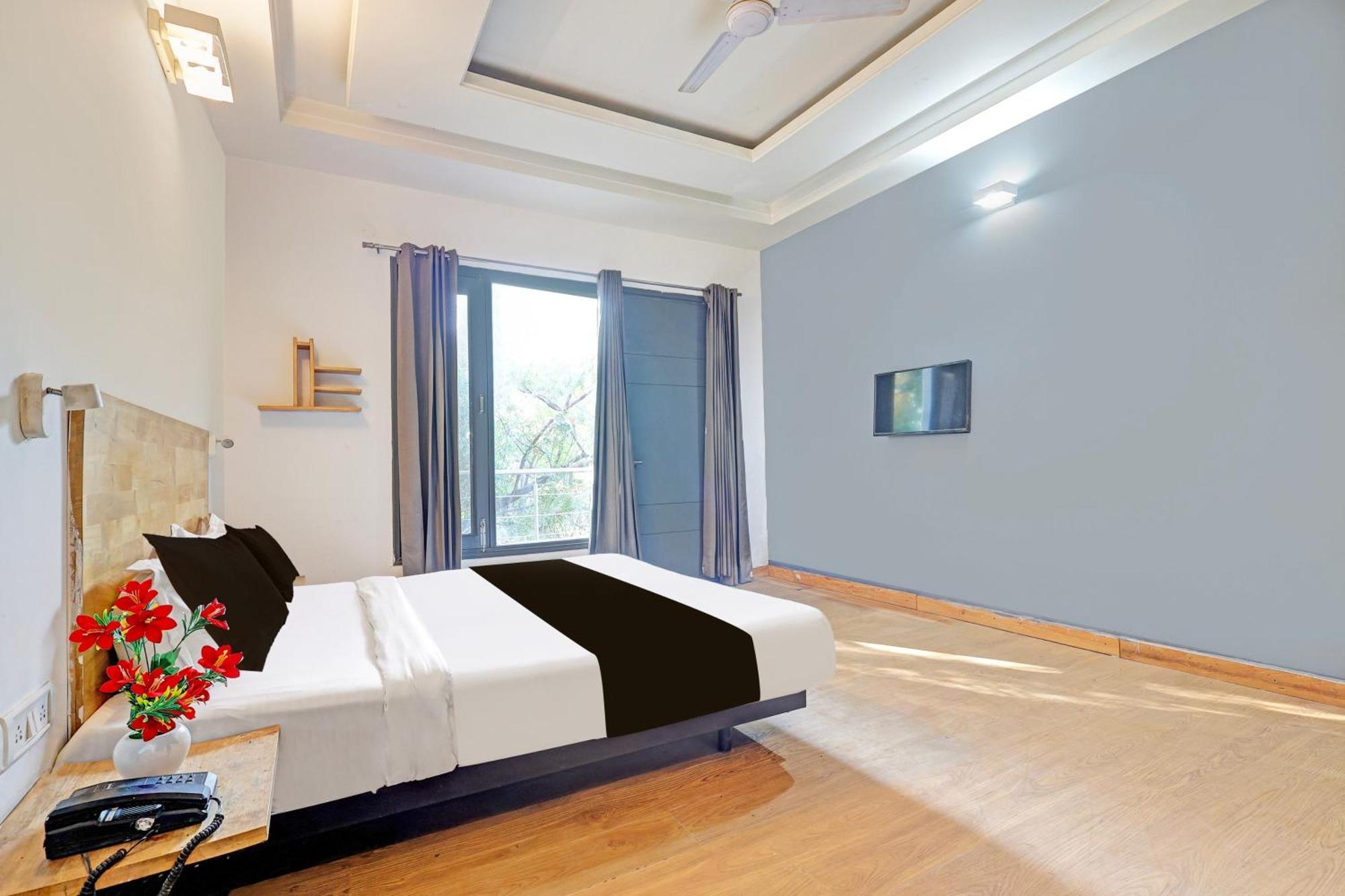 Townhouse Sector 49 Sohna Road Hotel Gurgaon Buitenkant foto